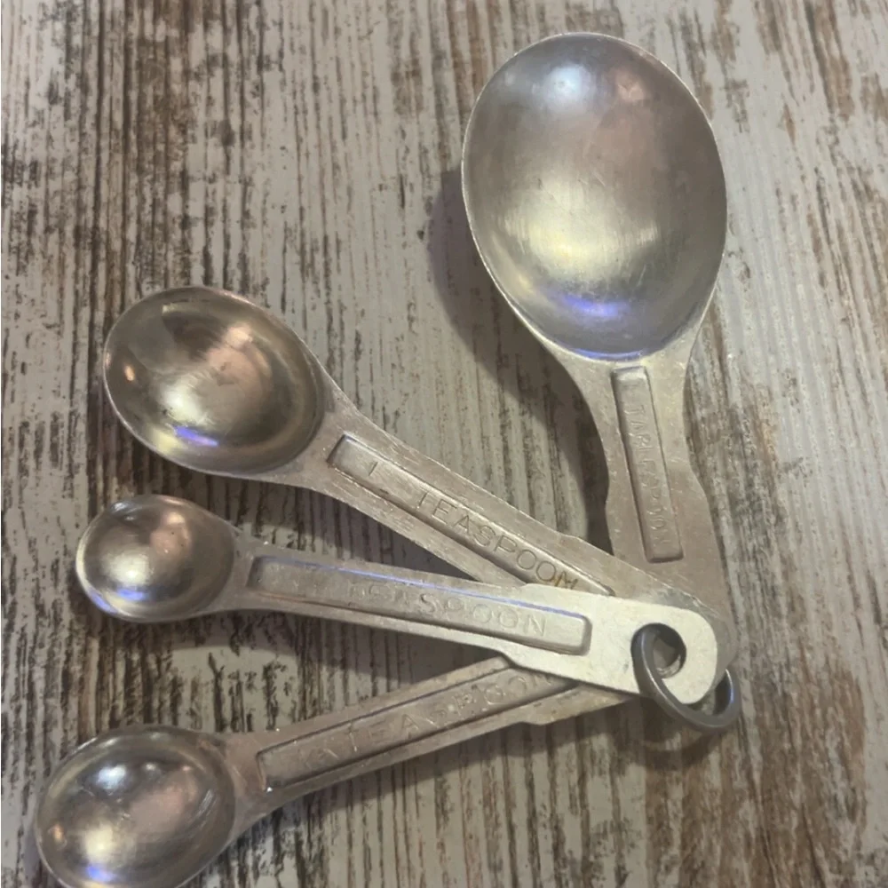 Set of Vintage Aluminum Measuring Spoons. Made In USA #cooking #kitchen